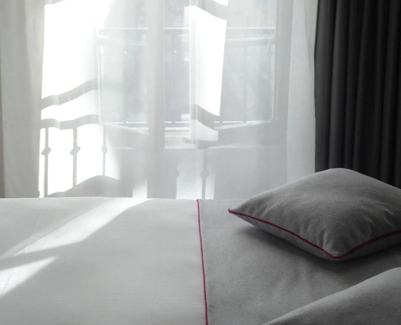 Hotel Saint Dominique Paris