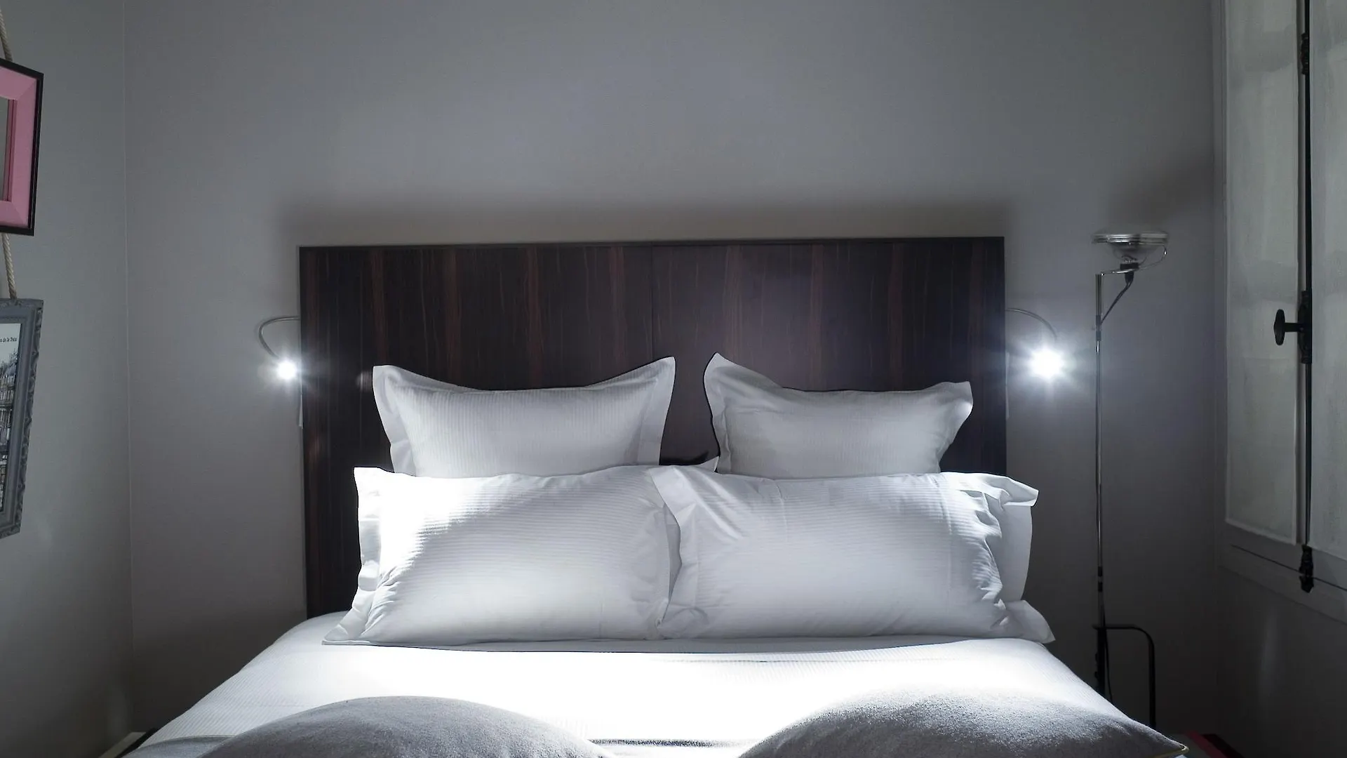 Hotel Saint Dominique Paris